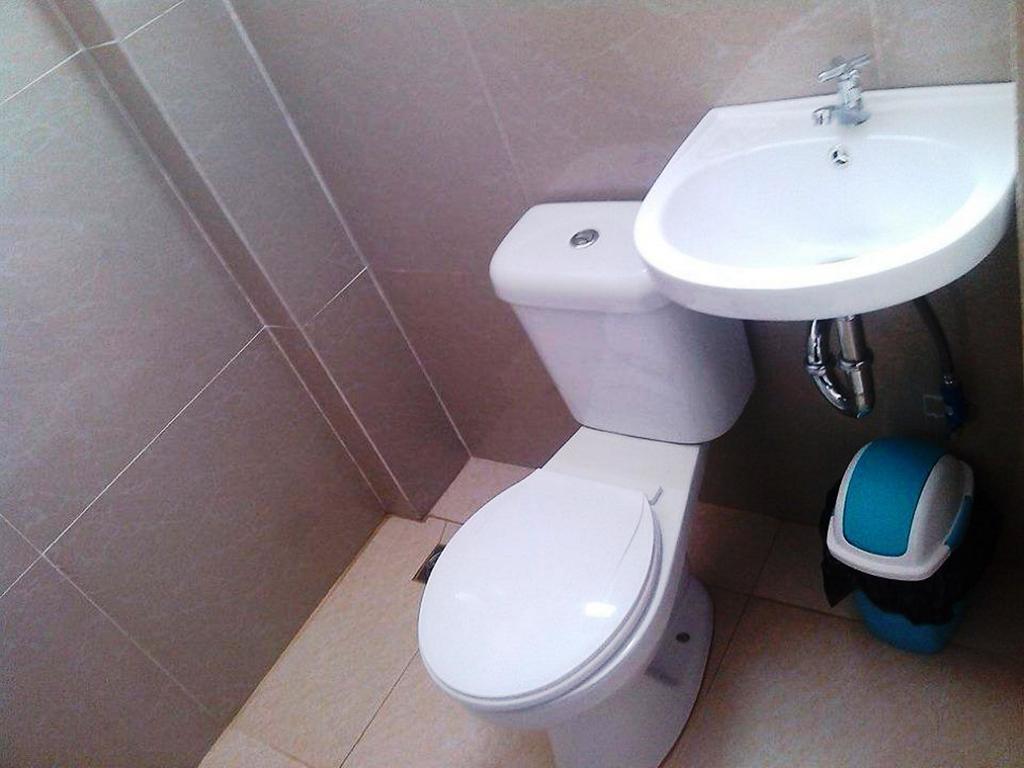 Ashok Homestay El Nido Bilik gambar
